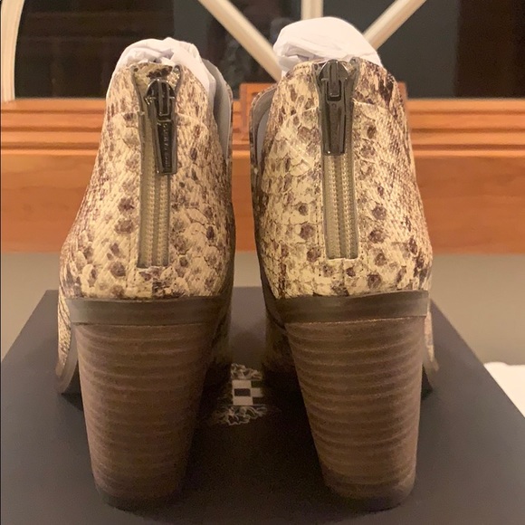 Vince Camuto Gradina Block Heel Bootie Snake Print - Picture 6 of 9